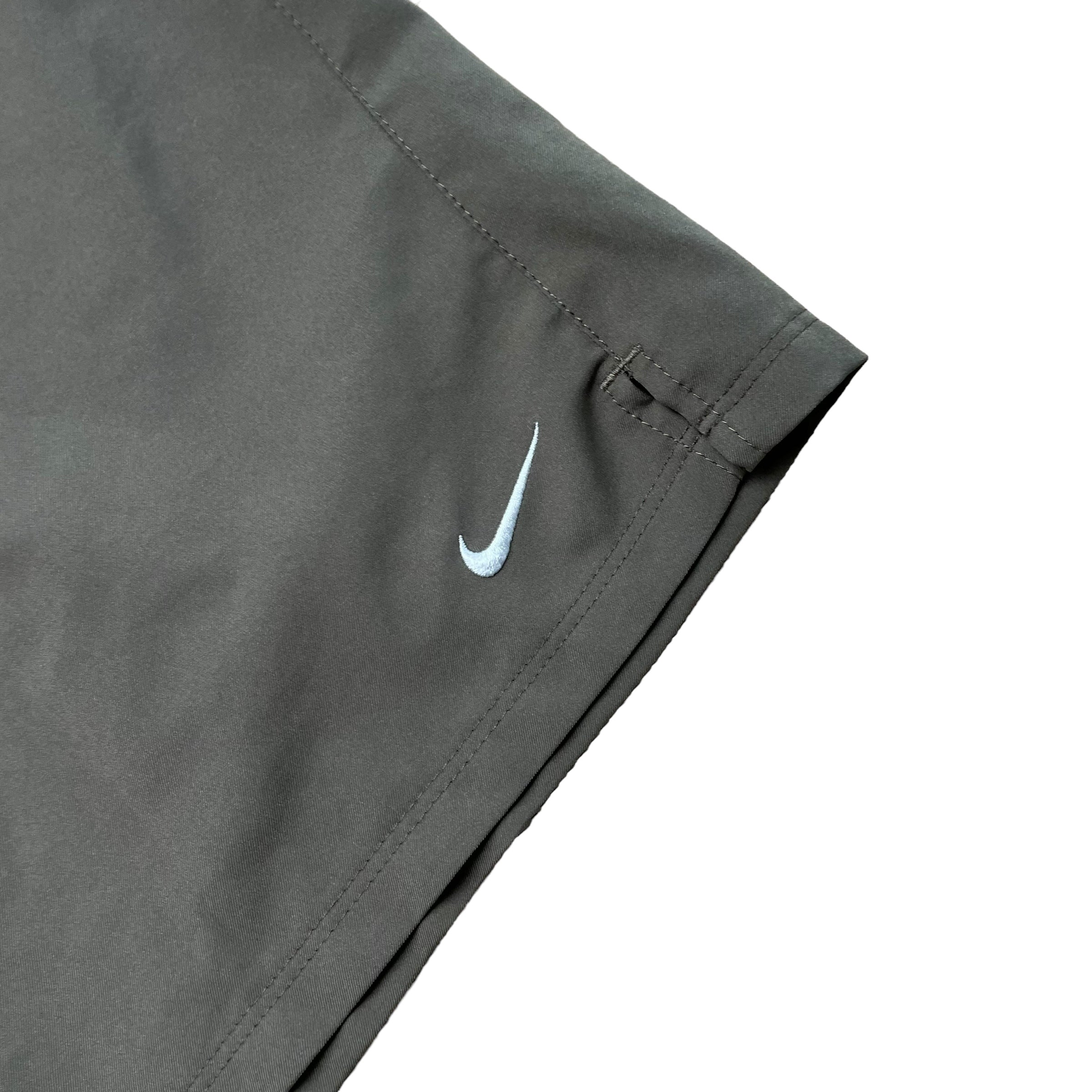 Nike Trackshorts - L