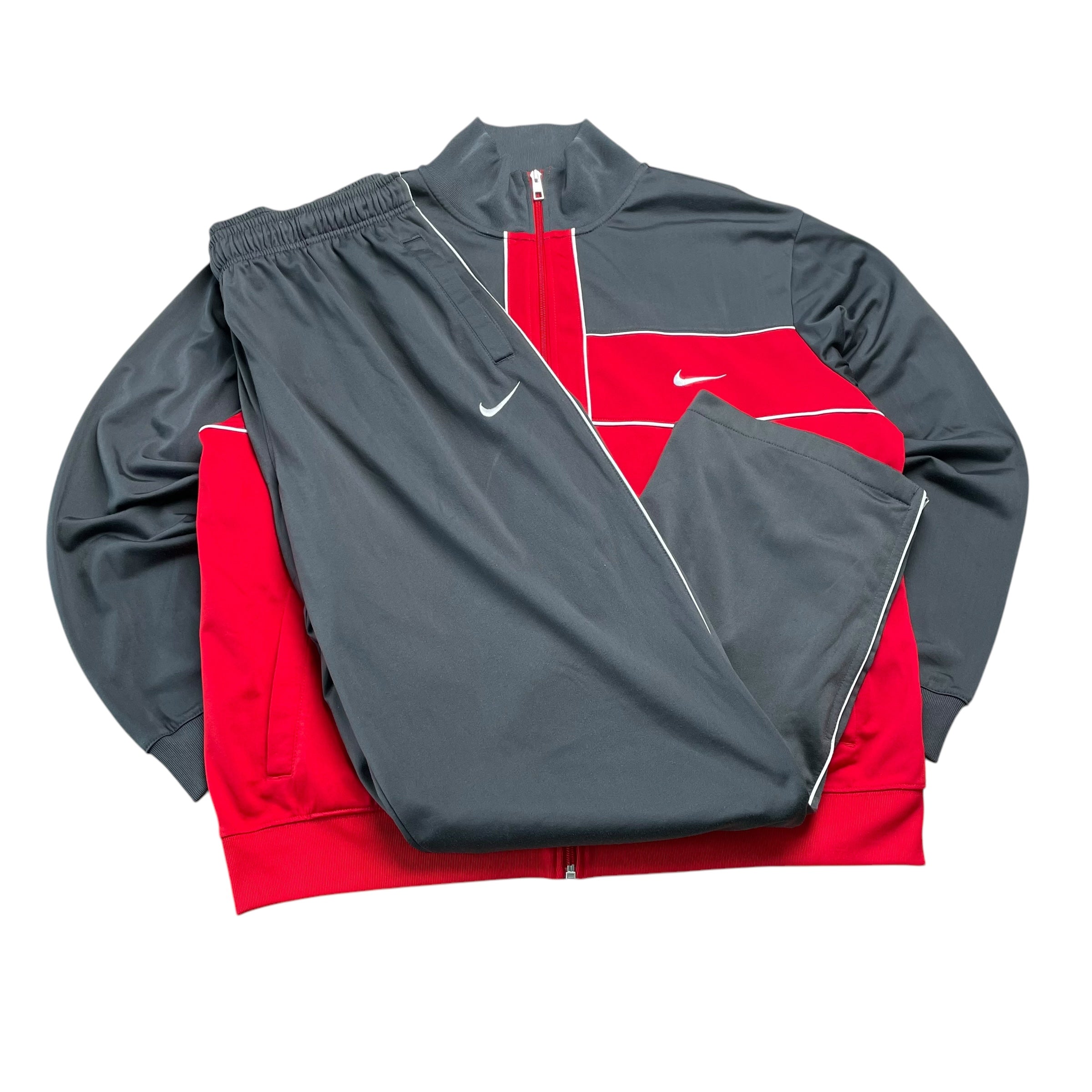 Nike Tracksuit (XXL)