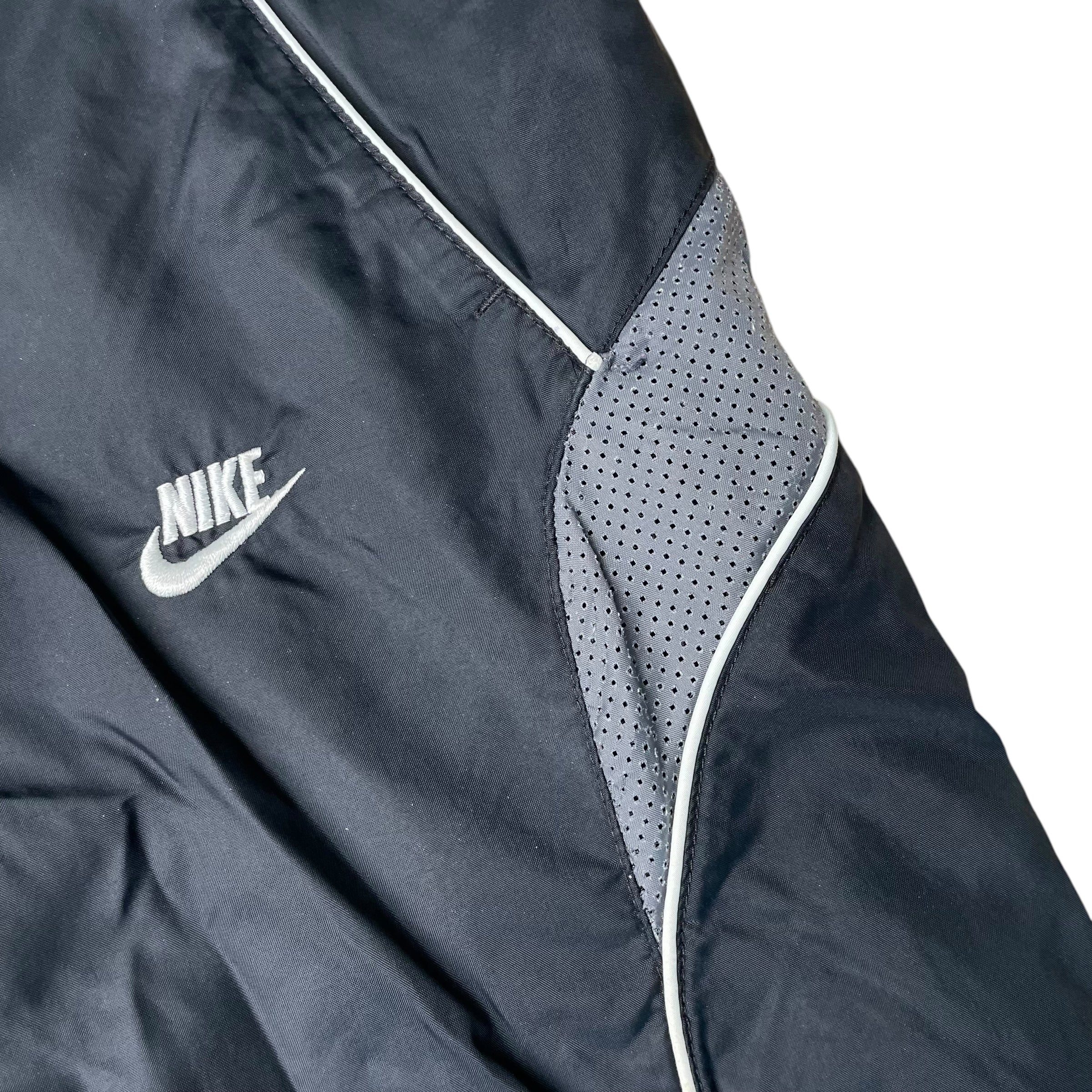 Nike Tracksuit (L)