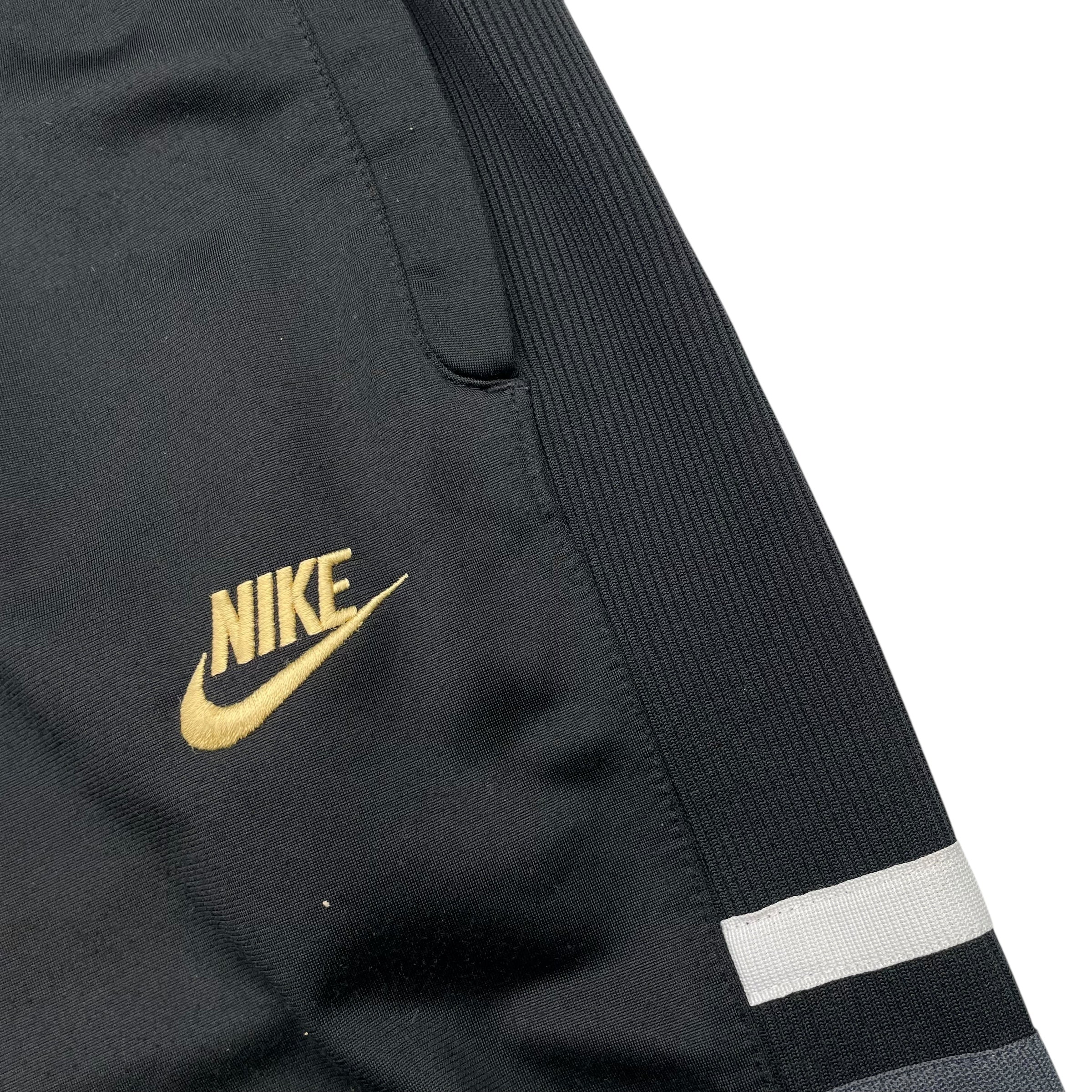 Nike Tracksuit (XL)