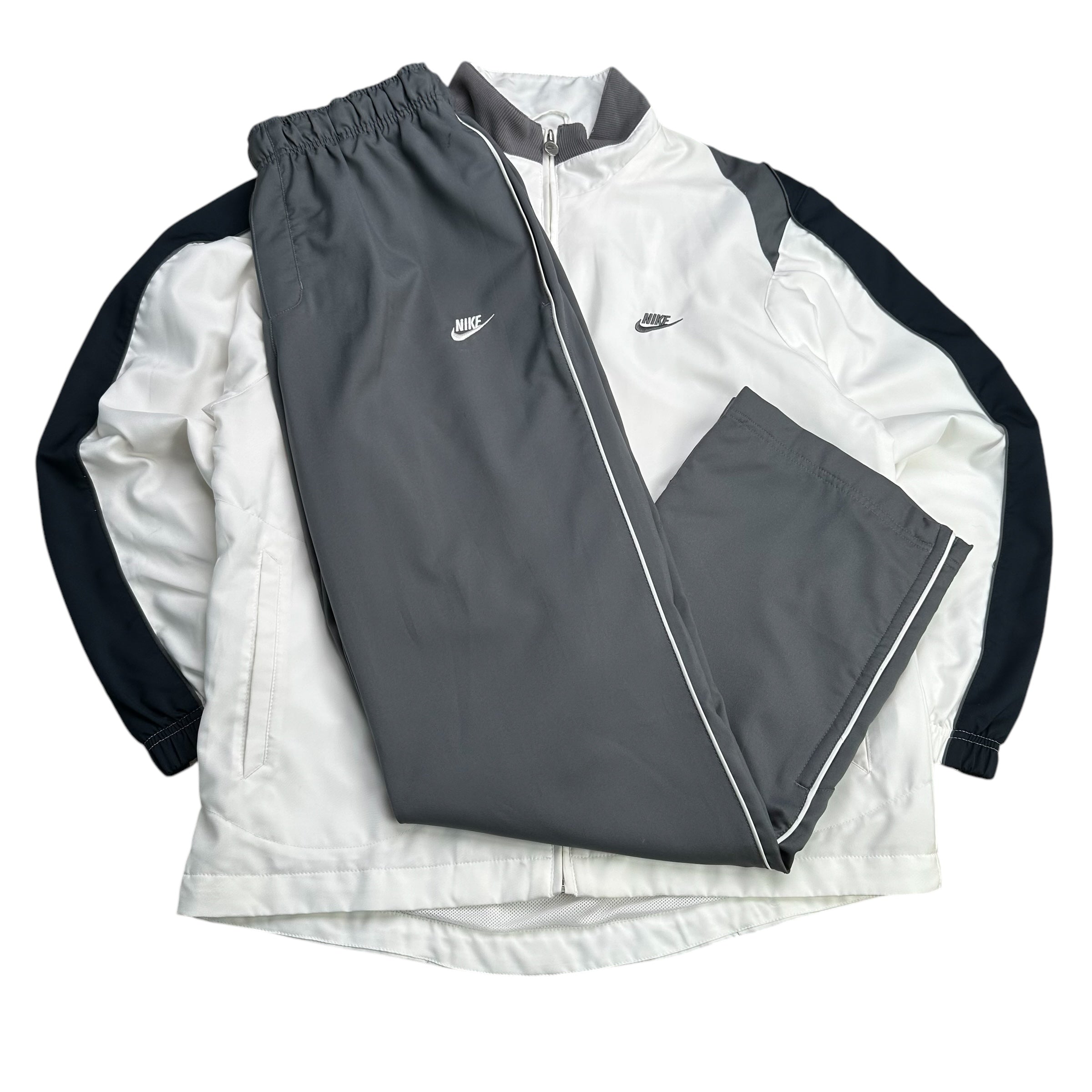 Nike Tracksuit (M)