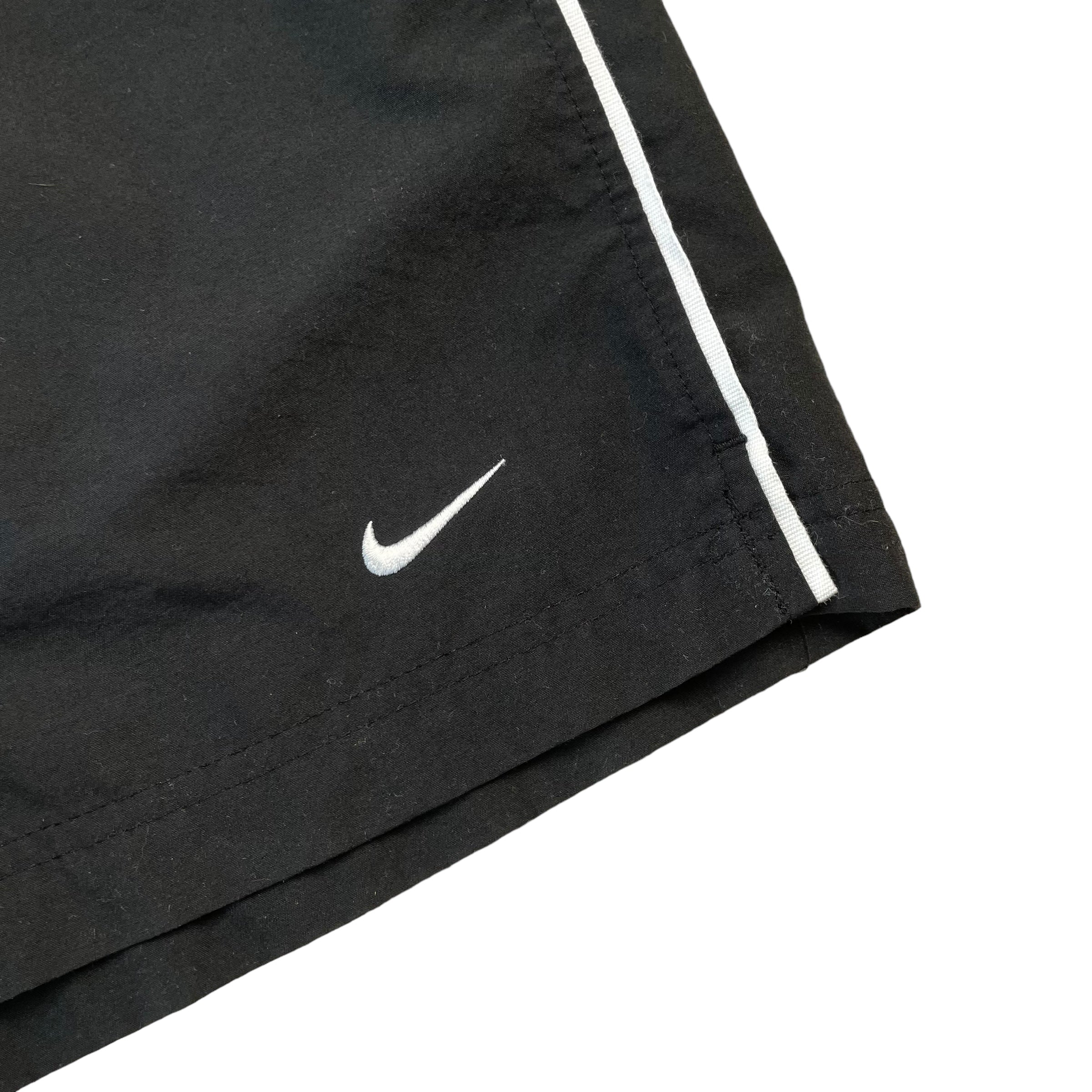 Nike Trackshorts - L